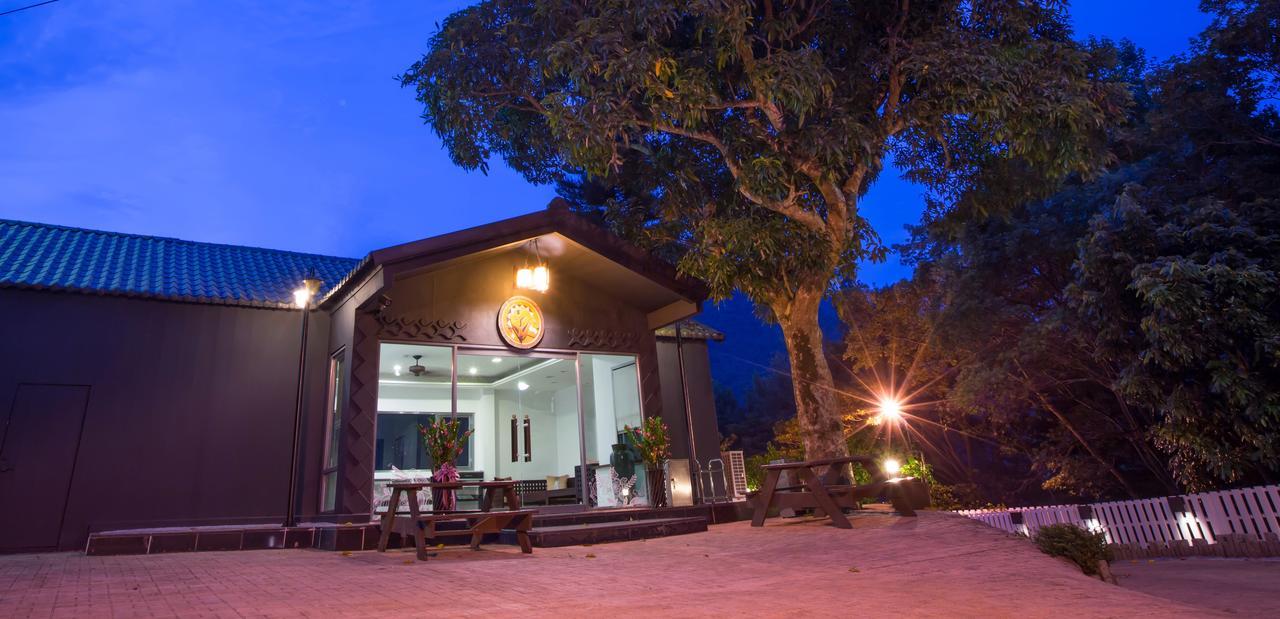 Four Season Beauty Resort Wulai Buitenkant foto
